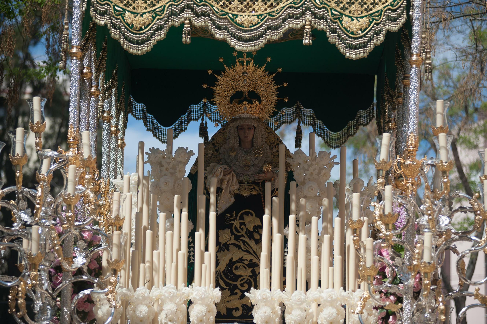 Las fotos de Nueva Esperanza en el Martes Santo en Málaga Las fotos de Nueva Esperanza en el Martes Santo en Málaga