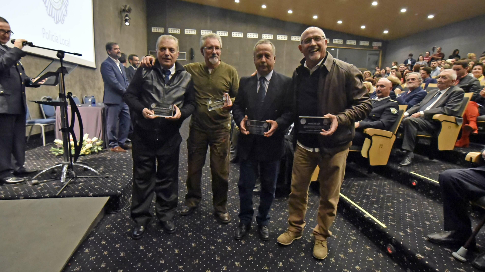 Las fotos de los reconocimientos a la Policía Local de La Línea