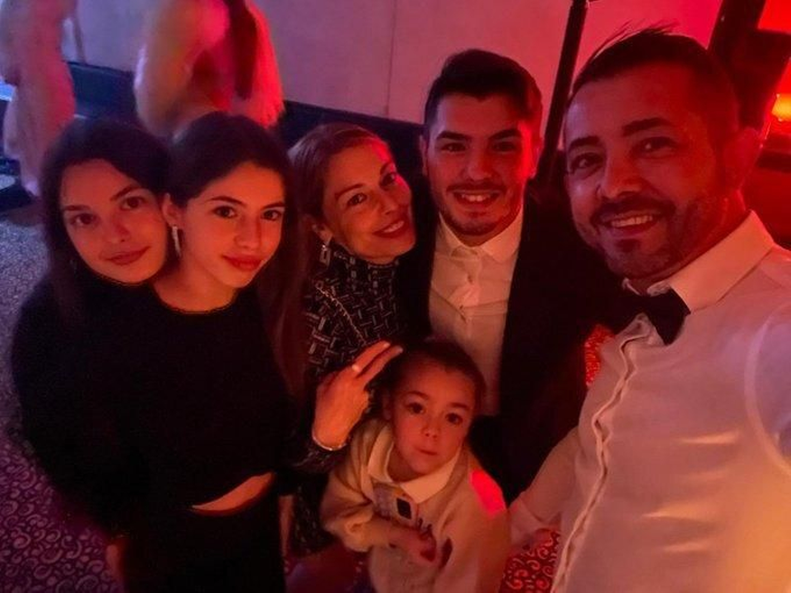 Brahim Díaz y su familia.