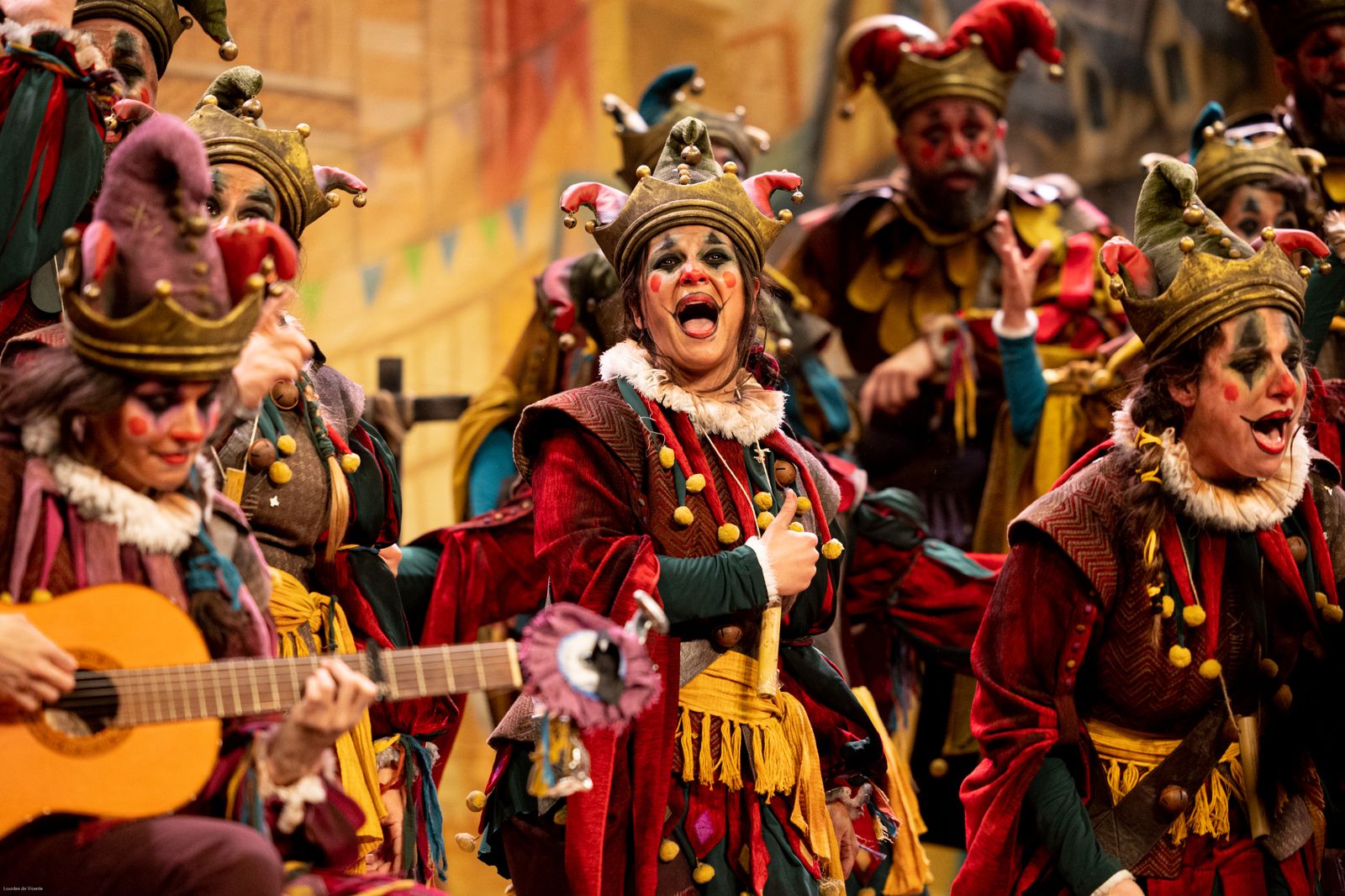 Coro 'La fiesta de los locos'