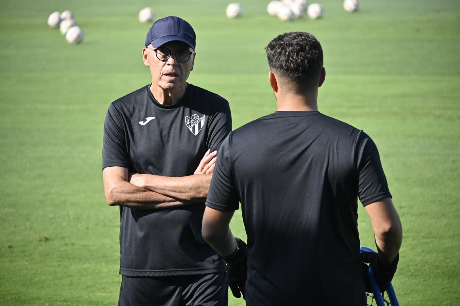 Entrenamiento del Sporting de Huelva a puertas abiertas, en imágenes