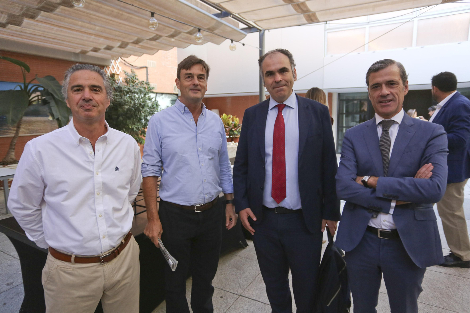 Las fotos del encuentro 'Salud financiera como estilo de vida' organizado por 'Málaga Hoy' y patrocinado por BBVA. Las fotos del encuentro 'Salud financiera como estilo de vida' organizado por 'Málaga Hoy' y patrocinado por BBVA.