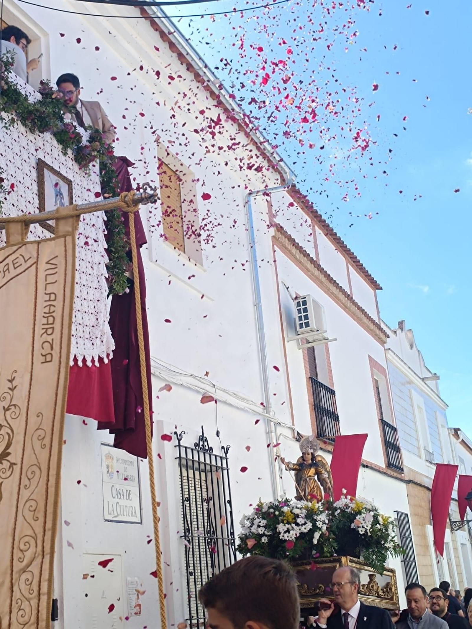 San Rafael recorre las calles de Villaharta