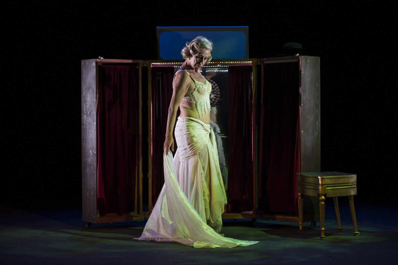 Rosario Lara da vida a Mata Hari en su último espectáculo