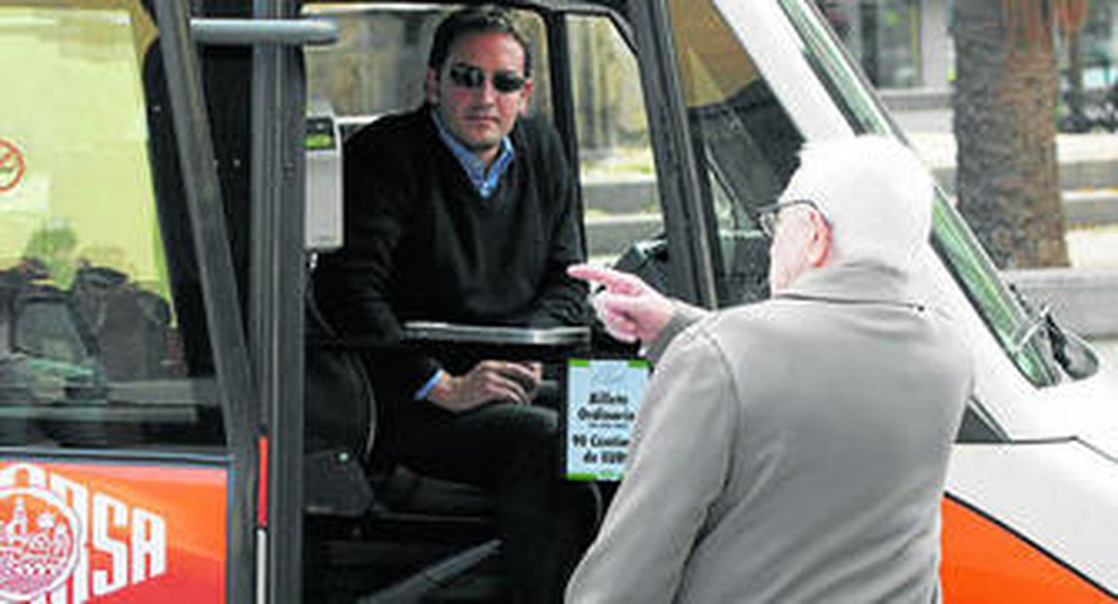 Imagen de archivo del antiguo microbús del Realejo.