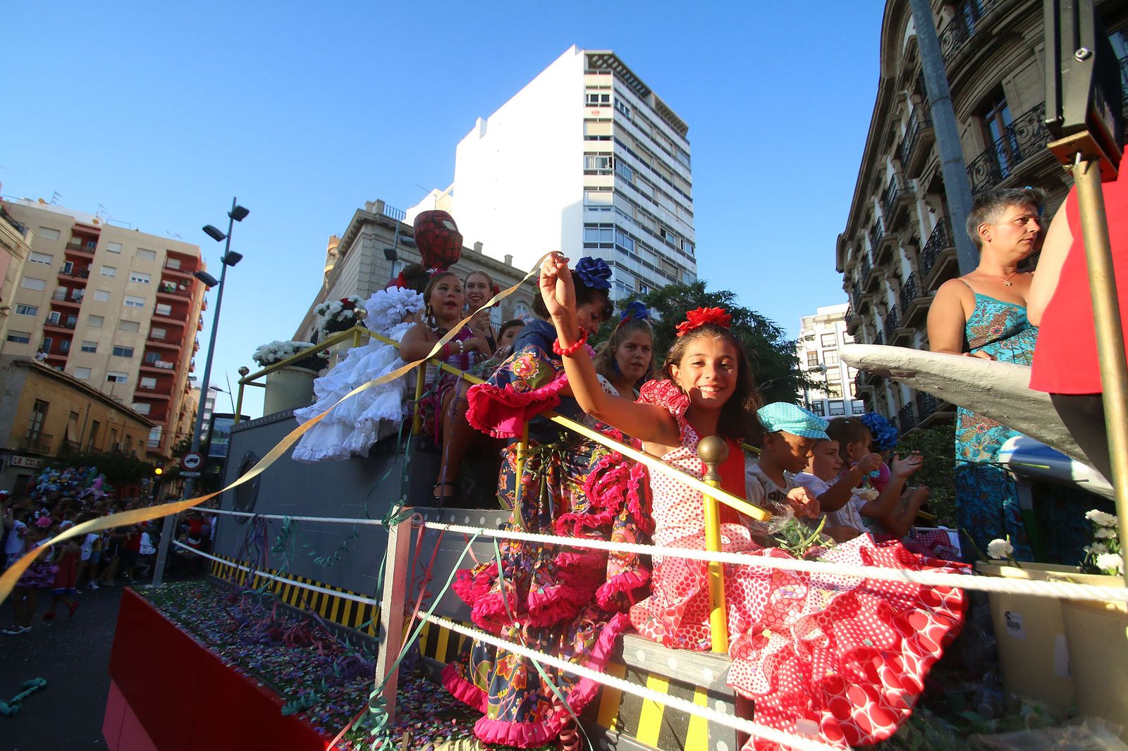 Fotogalería de la Batalla de Flores. Feria de Almería 2019
