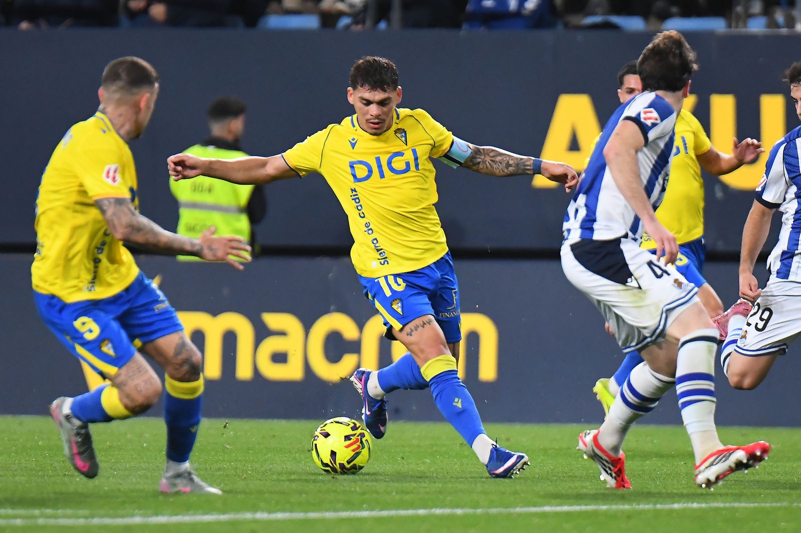 Roger y Ocampo fueron de los más cuestionados por el cadismo.