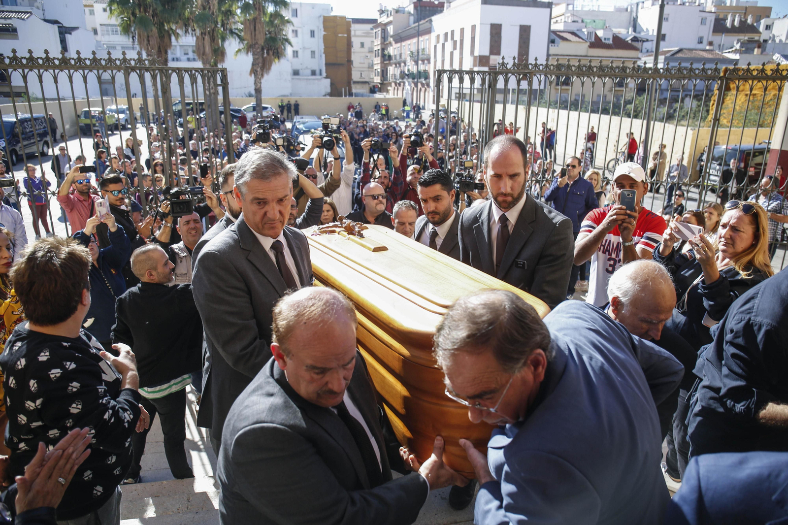 Entierro de Chiquito de la Calzada