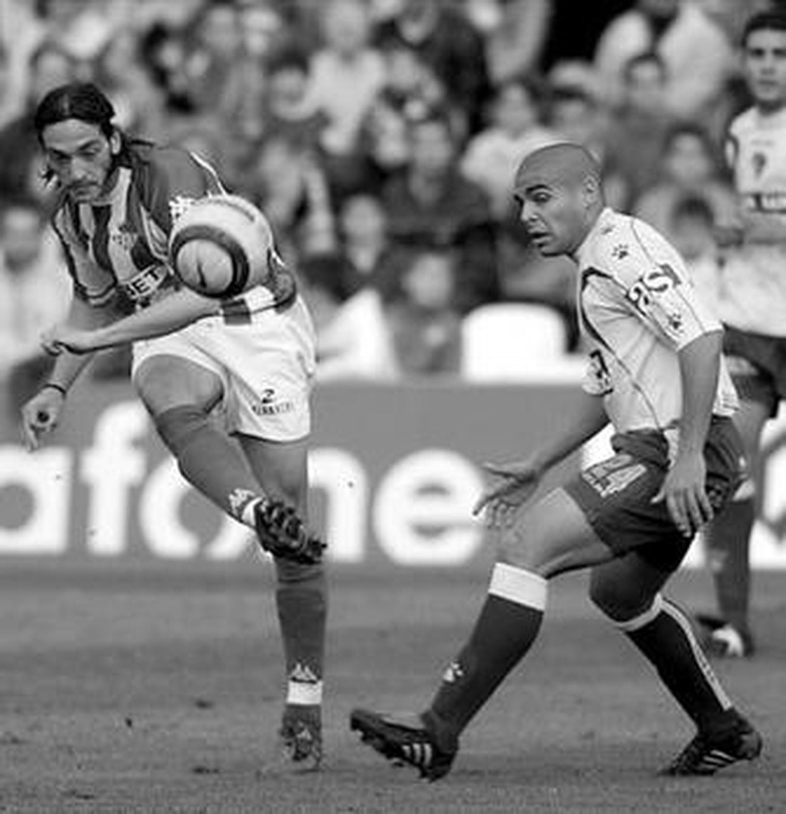 Arzu y Bezares en el partido jugado el 27 de noviembre de 2005 en el Ruiz de Lopera.
