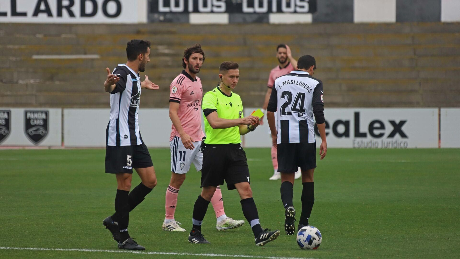 Alexandre Alemán Pérez, durante el Balona-Marbella de 2021