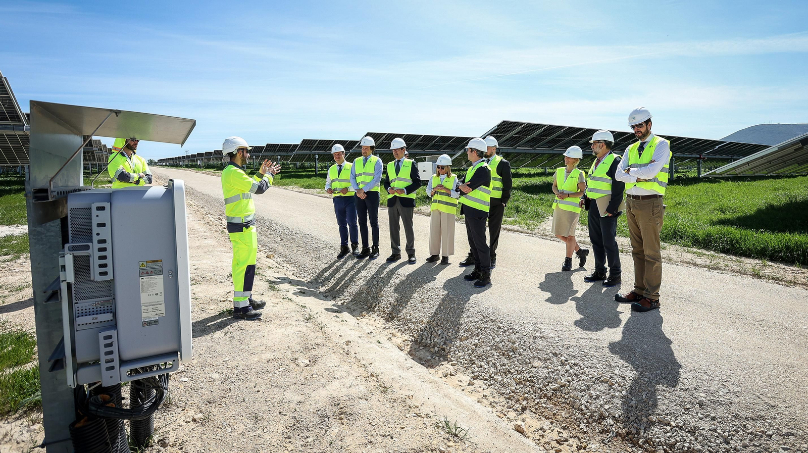 Inauguración de cuatro plantas solares