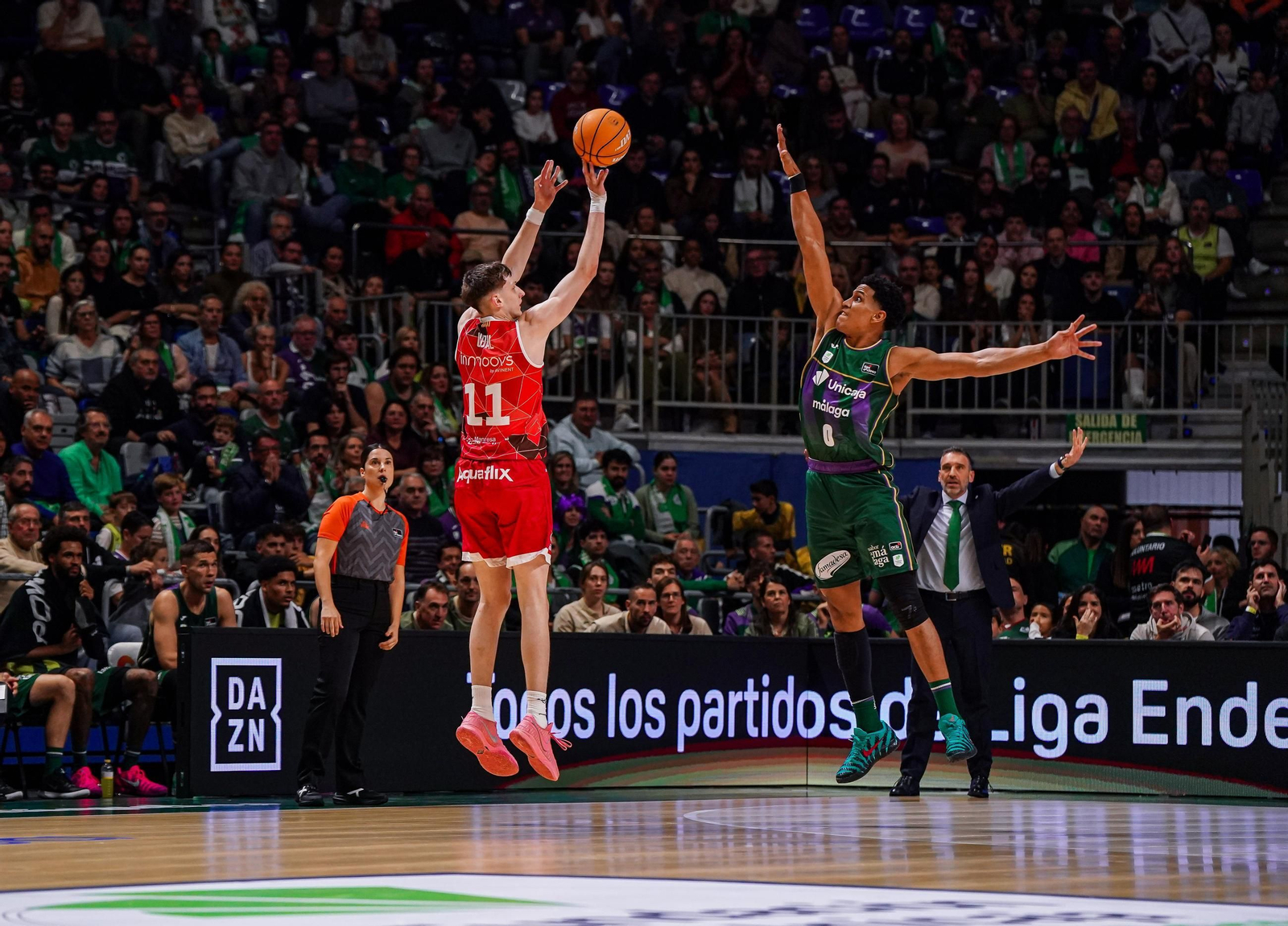 El Unicaja-Baxi Manresa, en fotos