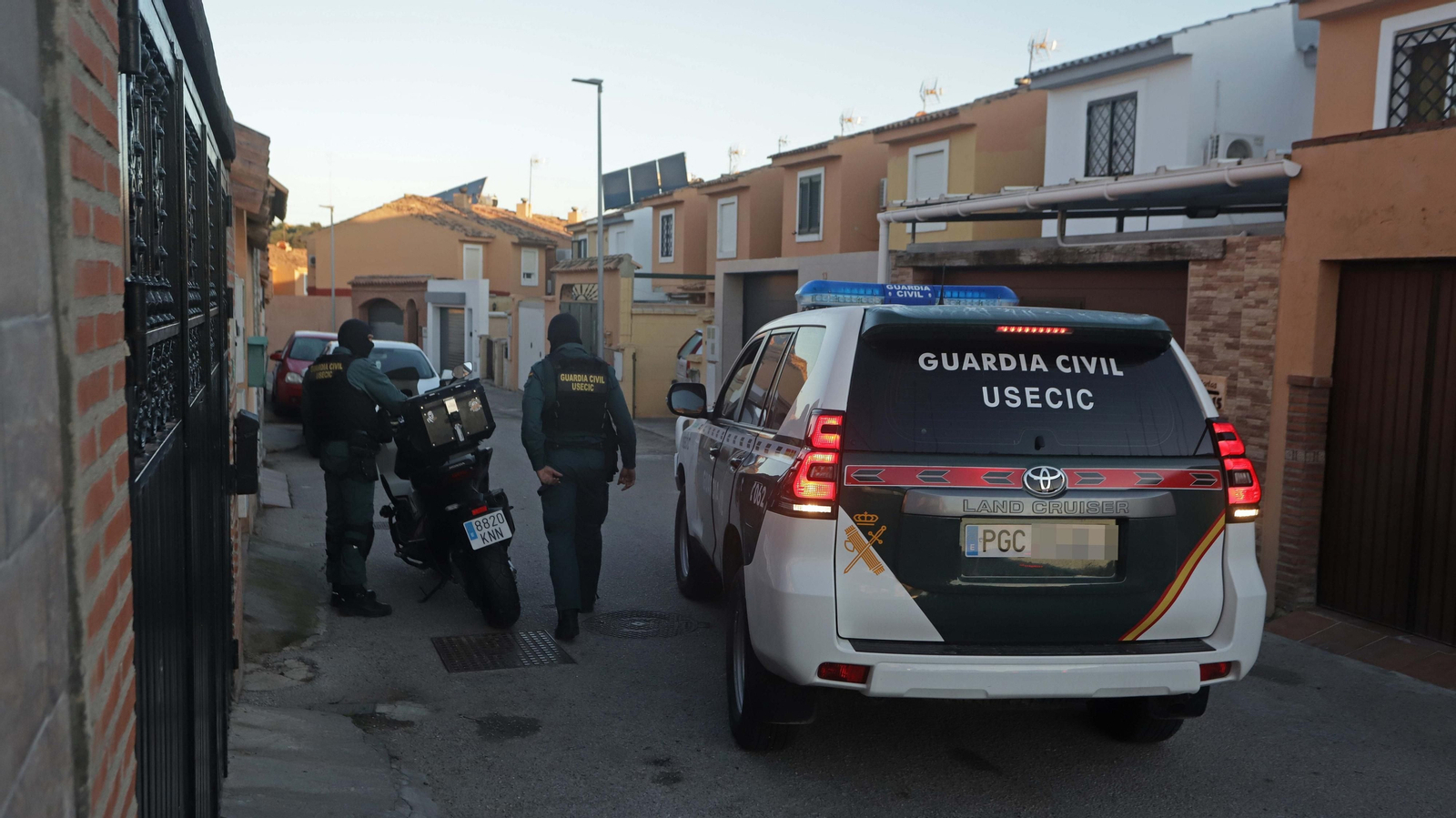 Fotos de los registros de la Guardia Civil en Algeciras