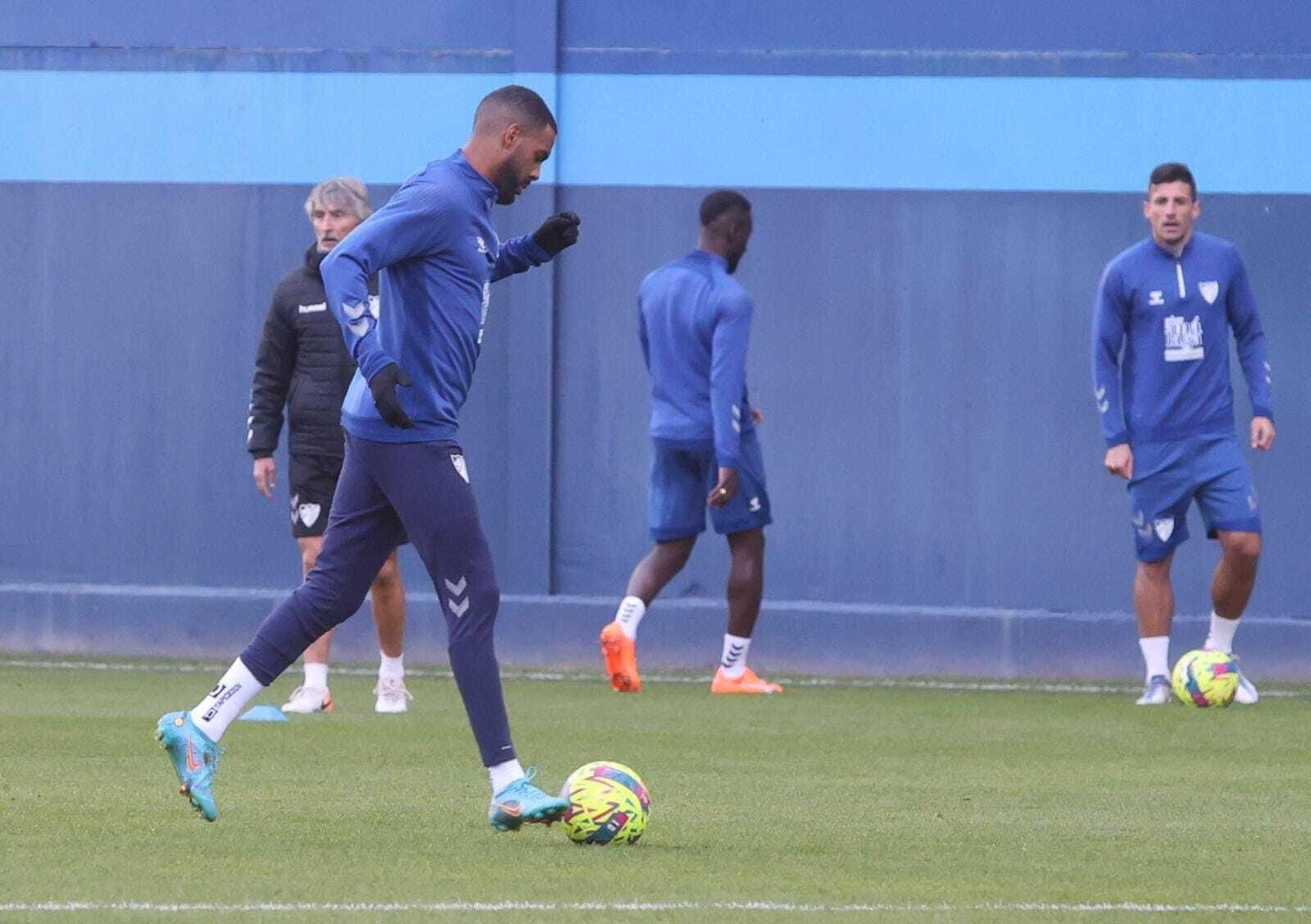 Las fotos del entrenamiento con Pepe Mel al frente