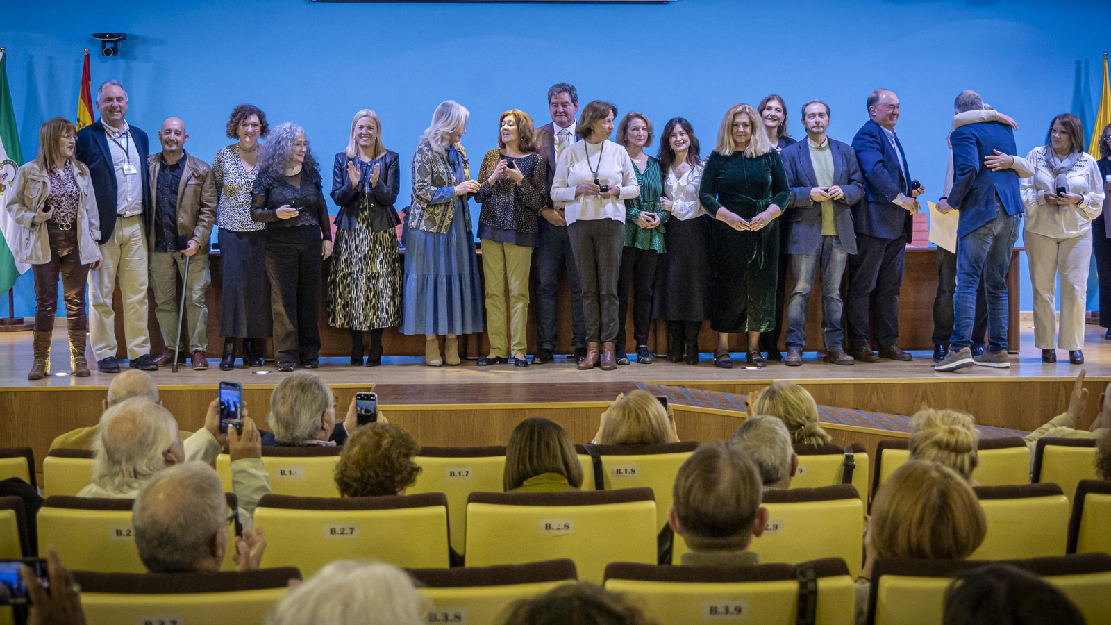 Las imágenes del acto de homenaje al personal sanitario jubilado de los hospitales Puerta del Mar y San Carlos de Cádiz