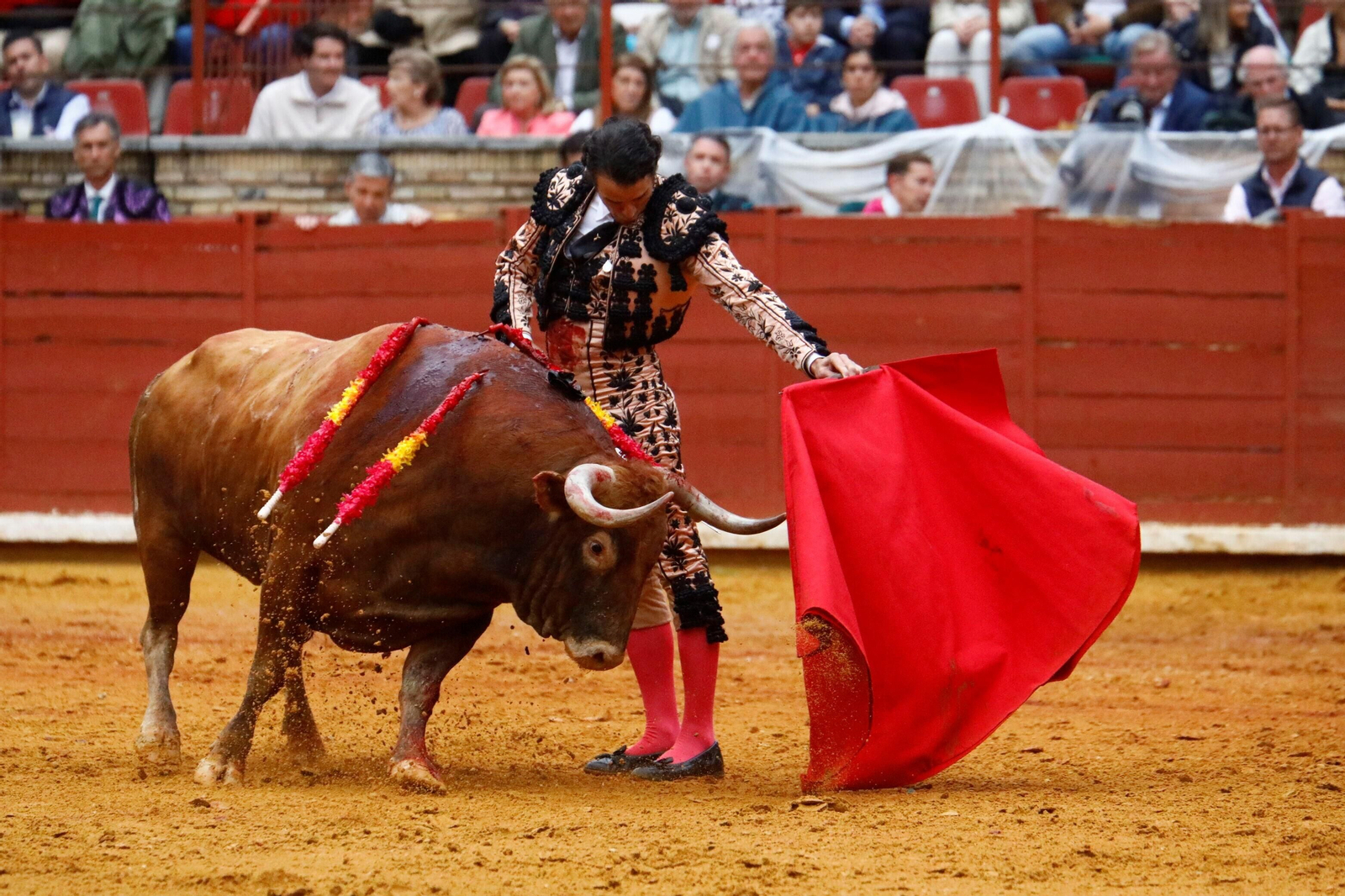 La última corrida de la Feria Taurina de Córdoba, en imágenes