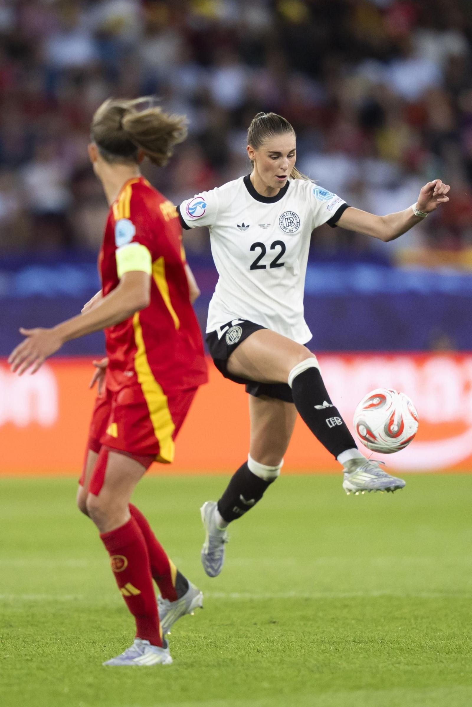 Las mejores imágenes de la semifinal Alemania-España de la Eurocopa femenina