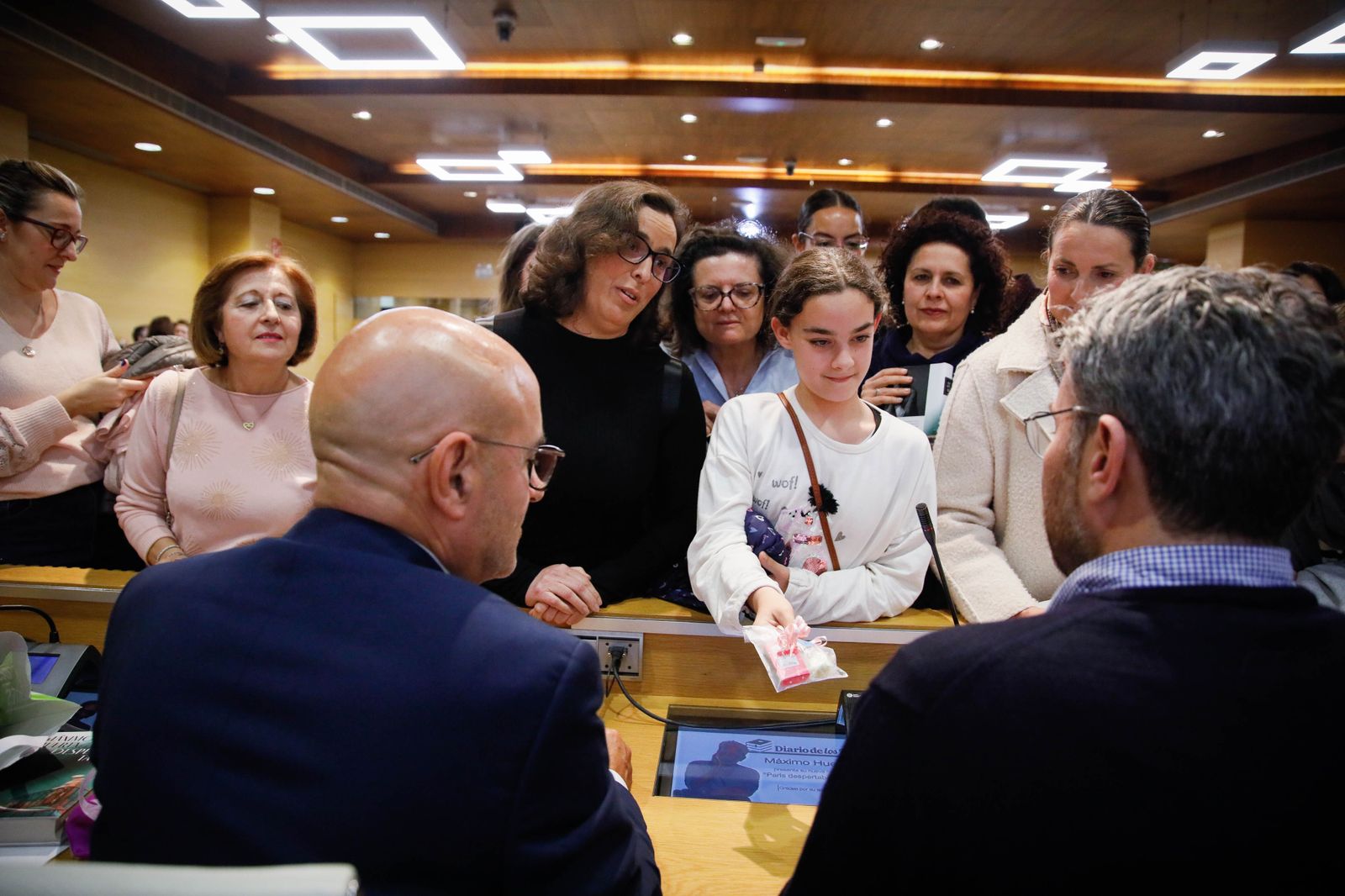 ¿Has estado en la presentación del libro de Máximo Huerta? Entra en la galería y buscate