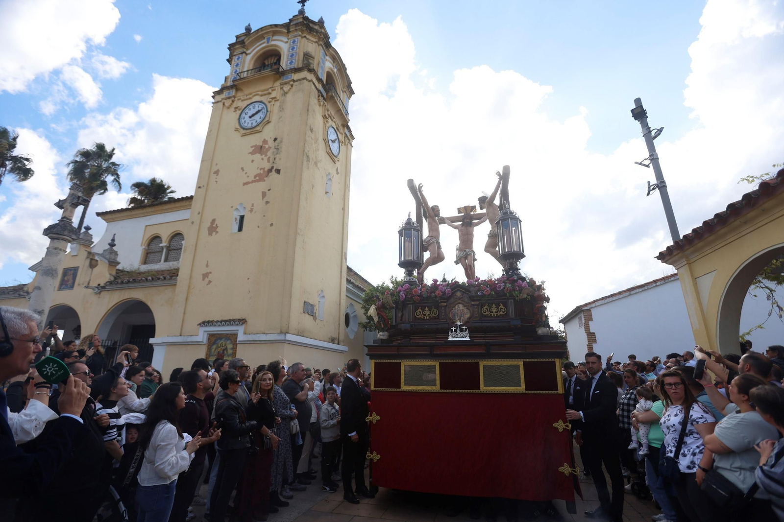 La procesión de la Conversión en este Viernes Santo de Córdoba, en imágenes