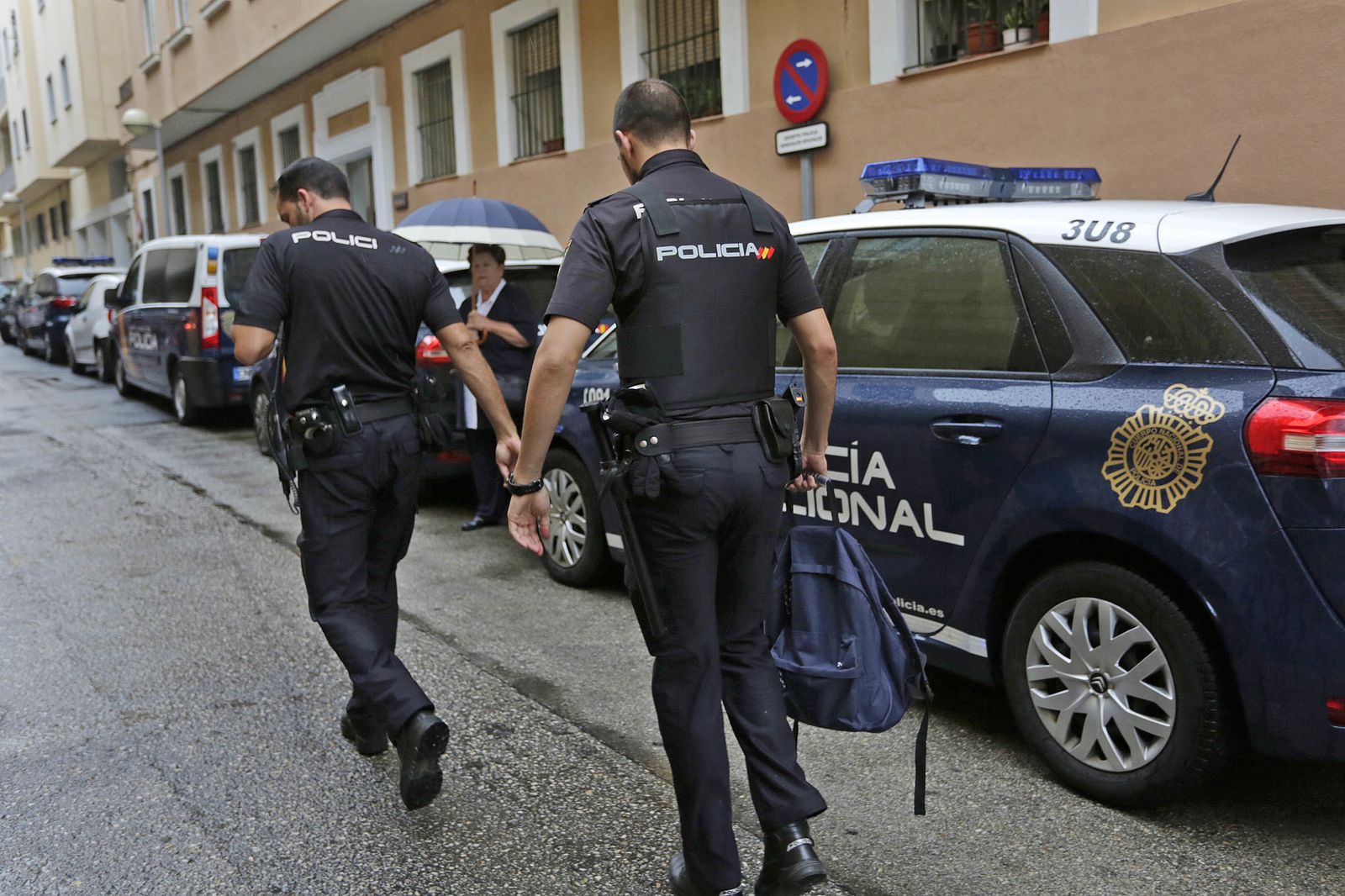 Despedida a los agentes de la Policía Nacional que se suman al dispositivo del 1-O