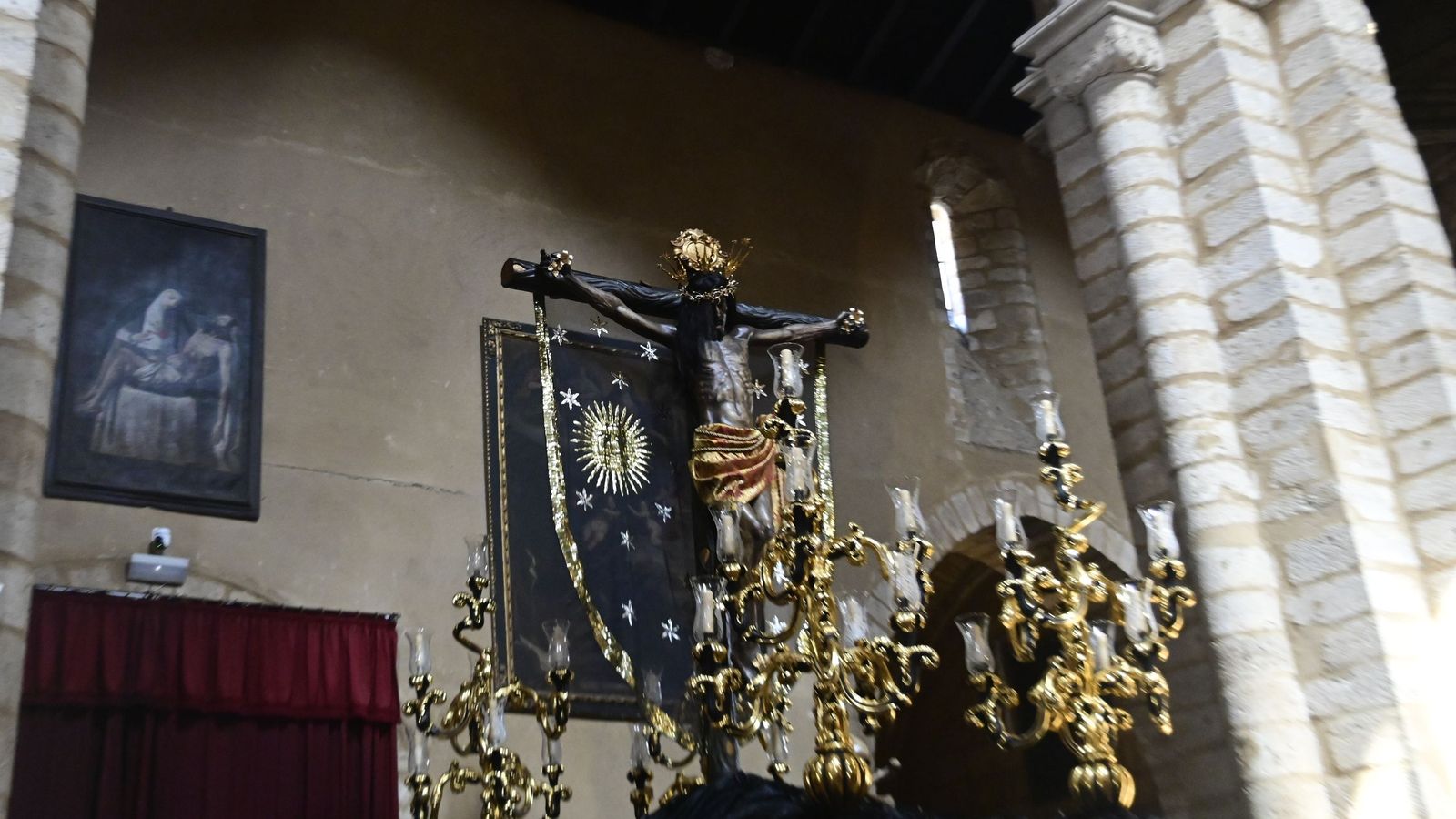 El Cristo del Remedio de Ánimas, en San Lorenzo. El Cristo del Remedio de Ánimas, en San Lorenzo.