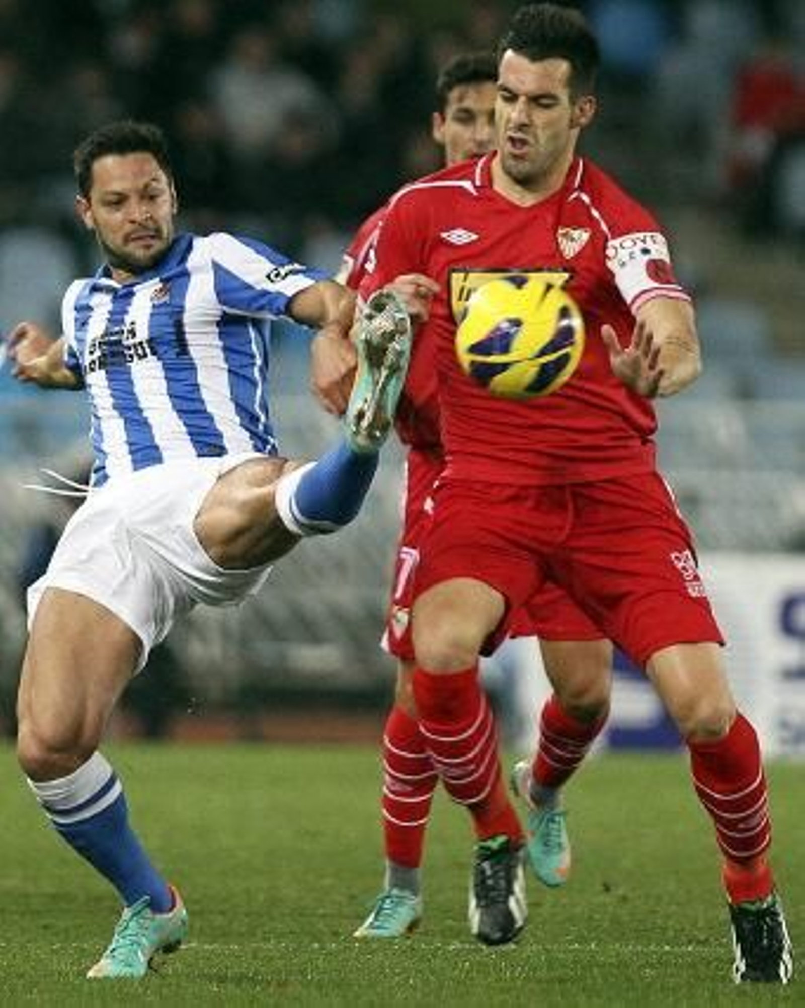 Negredo sí salva el año