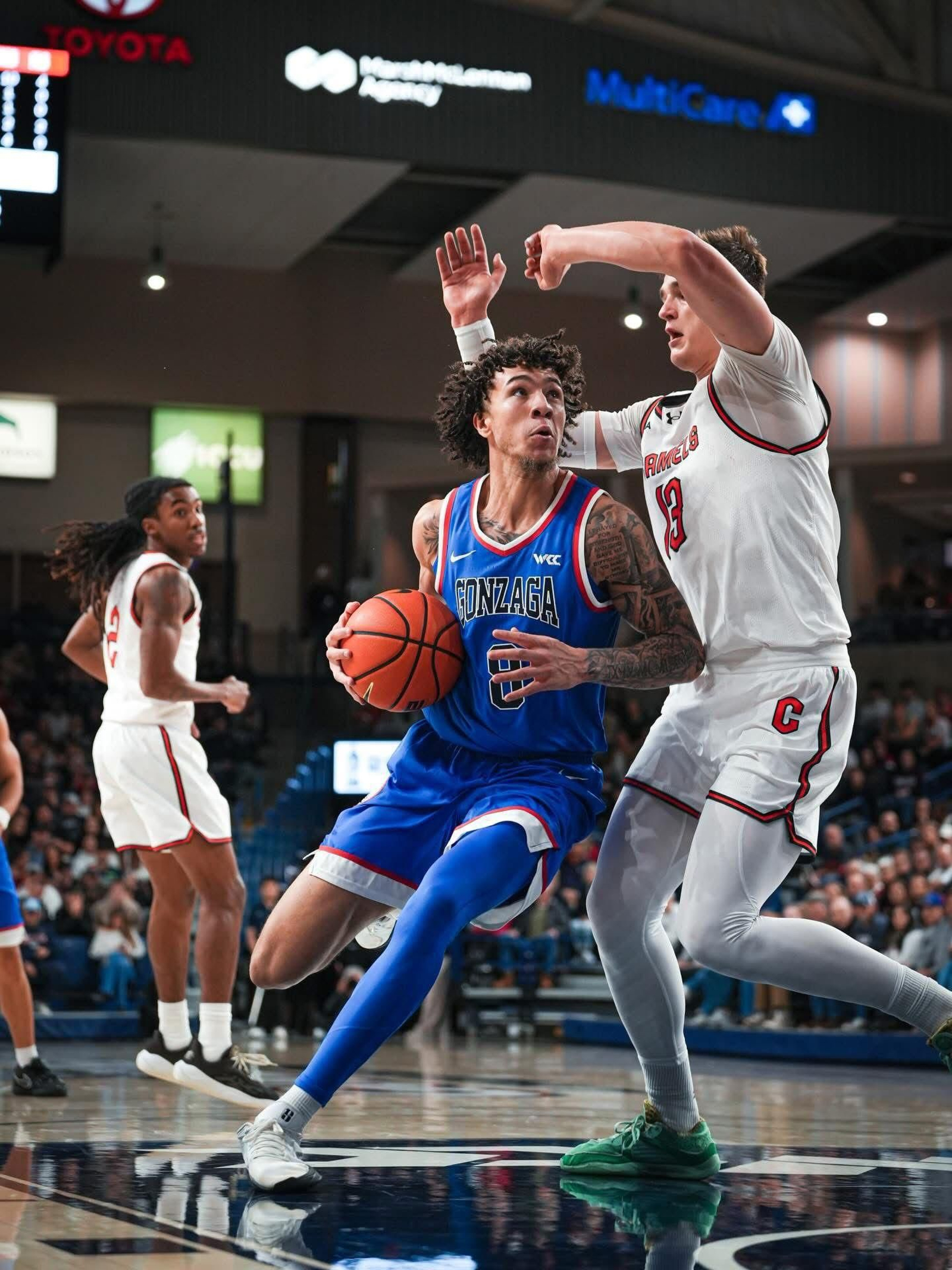 NCAA: Mario Saint Supéry suma minutos y confianza en Gonzaga
