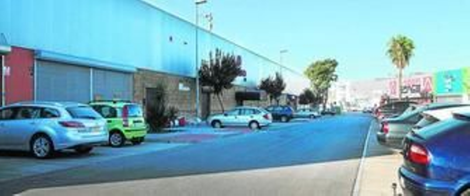 Panorámica de la calle Platino del Polígono Industrial Autopista, zona de ocio juvenil donde se produjo una grave agresión el pasado sábado.