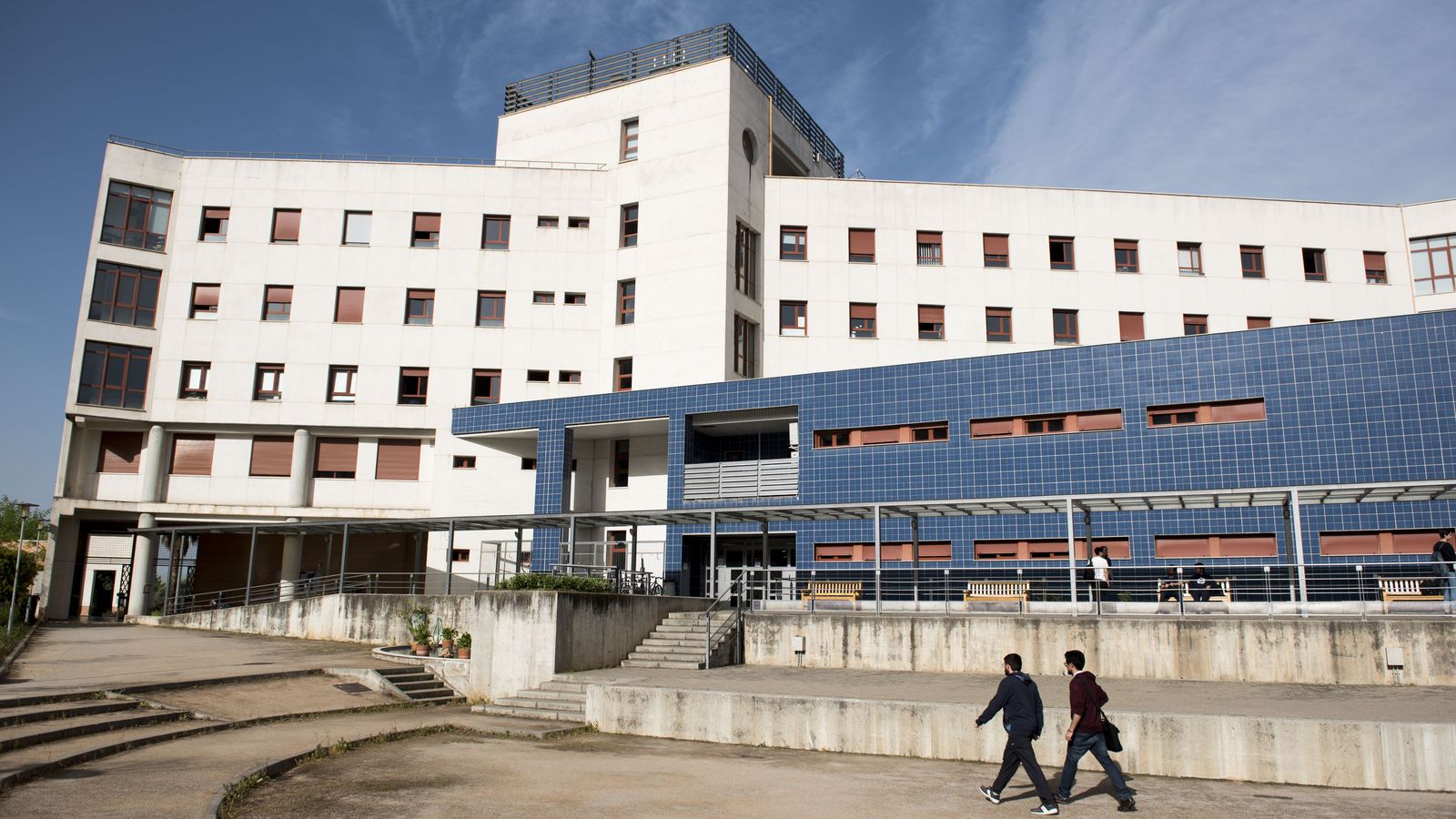 Escuela Técnica Superior de Ingeniería Informática y Telecomunicación.
