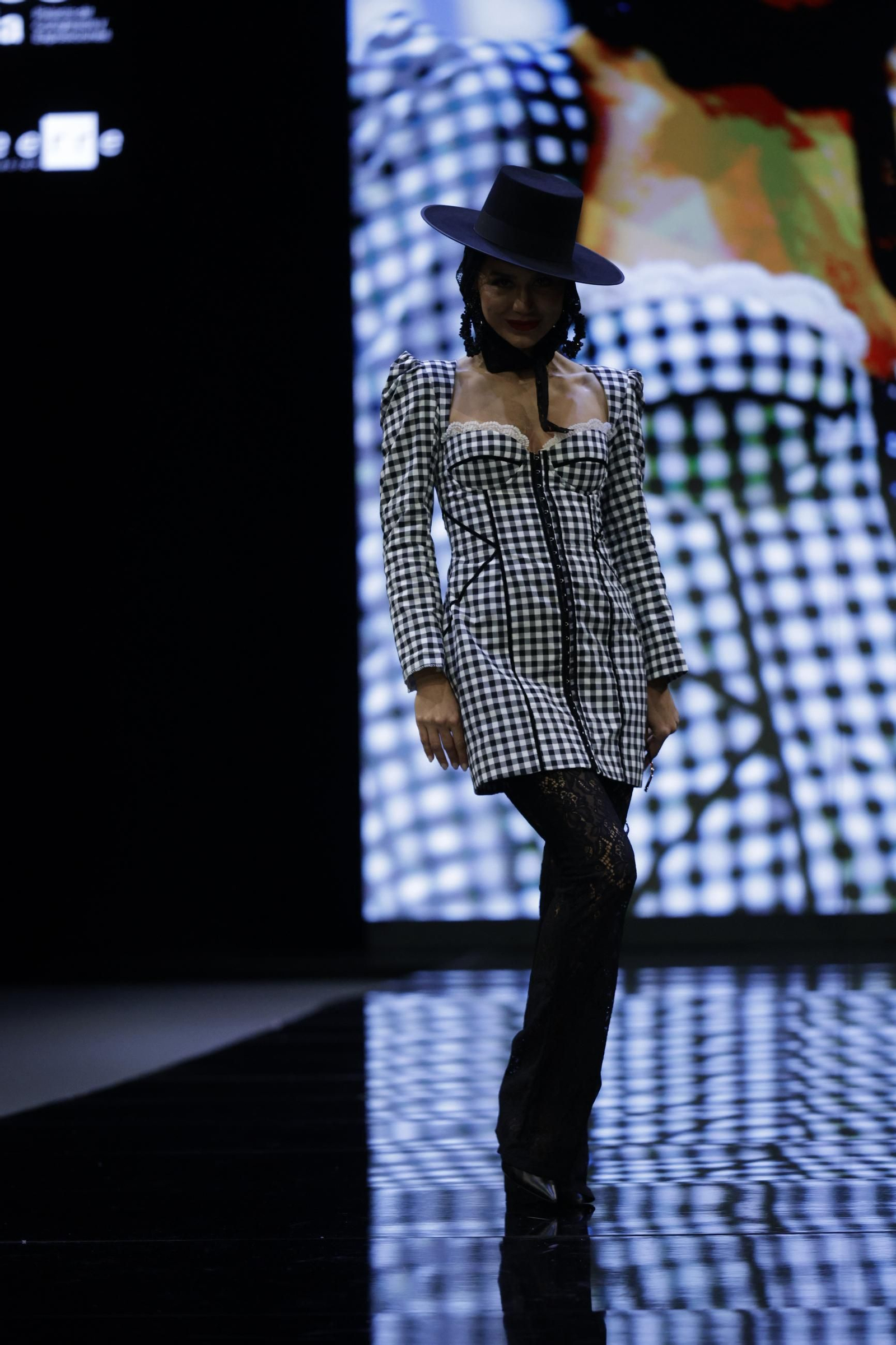 El desfile de Sara Sanabria en SIMOF 2025, todas las fotos