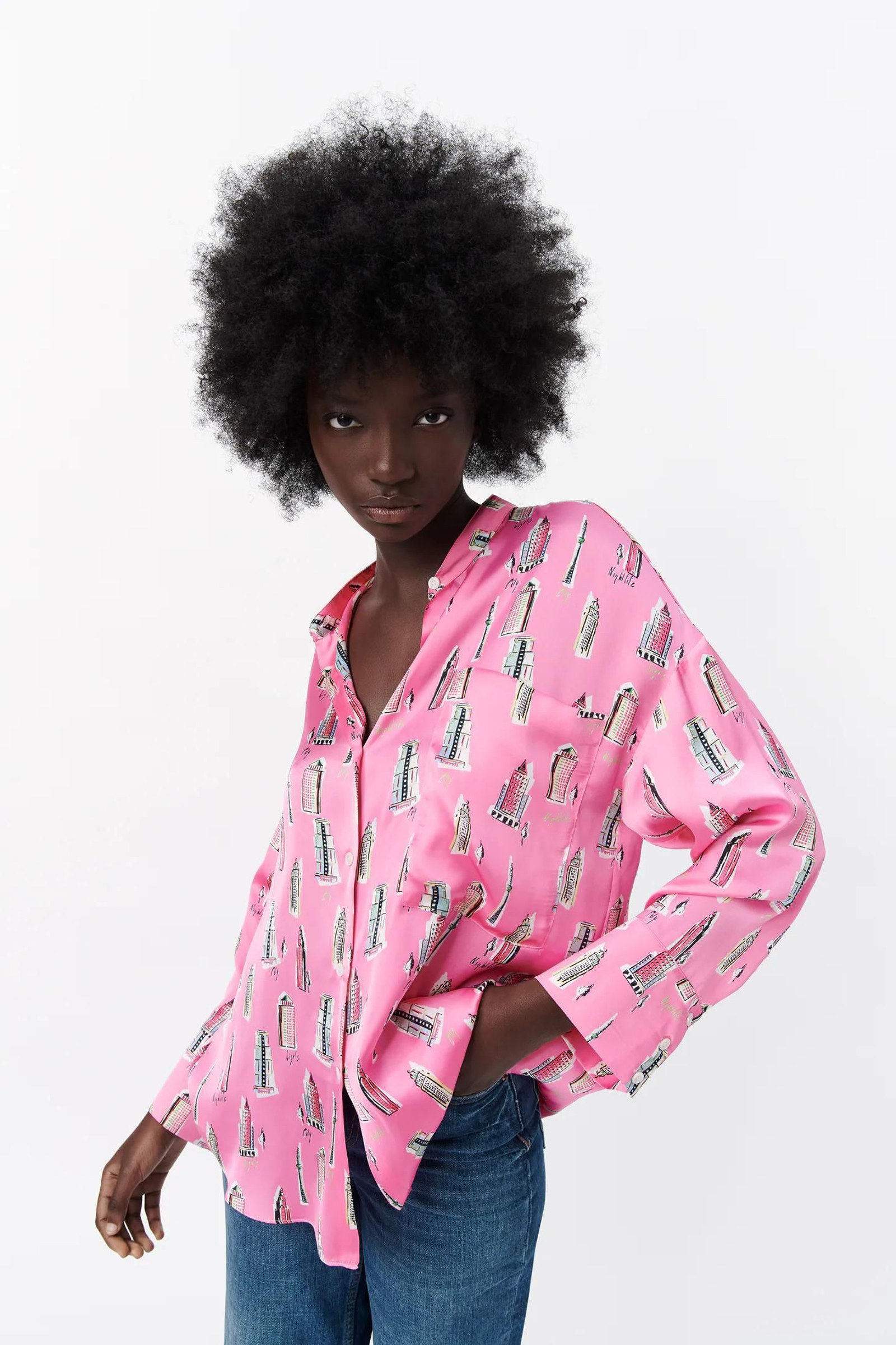 La camisa estampada de Zara.