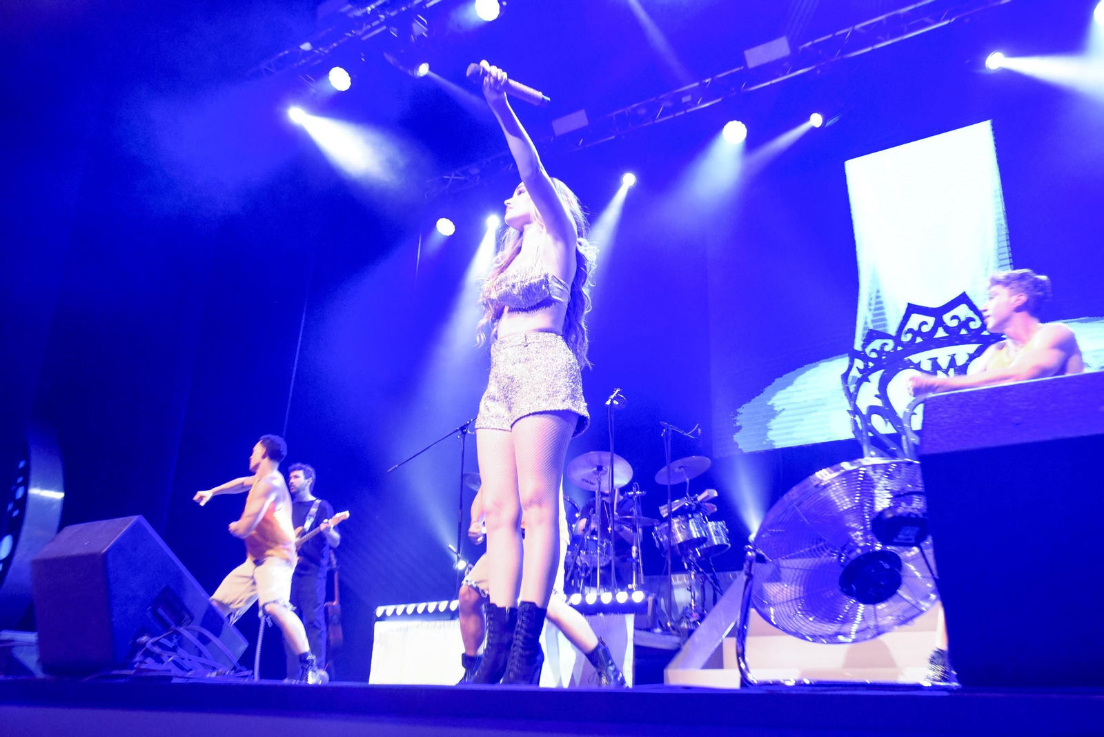 Las fotografías del concierto de Melody en el Palacio de Congresos de La Línea