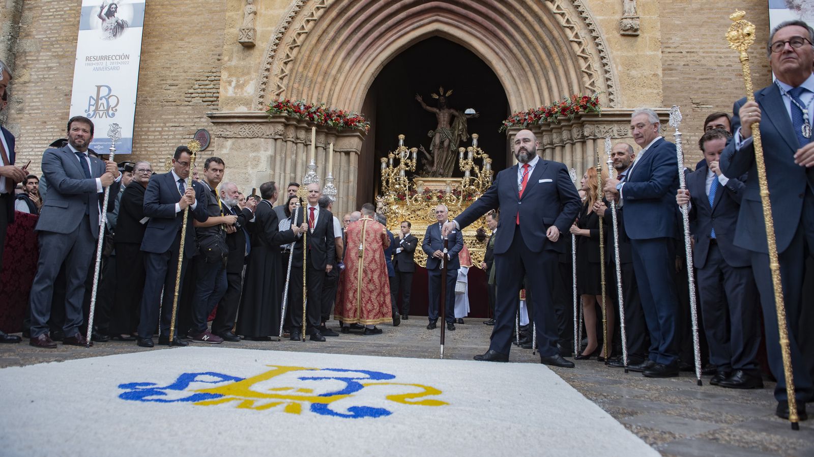 Las imágenes de la salida extraordinaria del Señor de la Resurrección