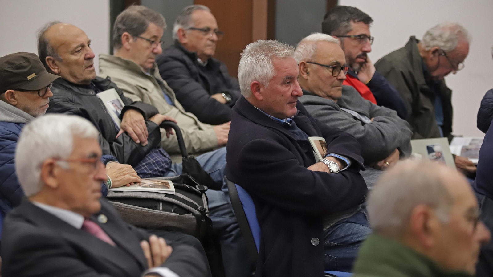Fotos de la presentación del libro 'Vivencias y recuerdos de Guillermo León Barba' en La Línea