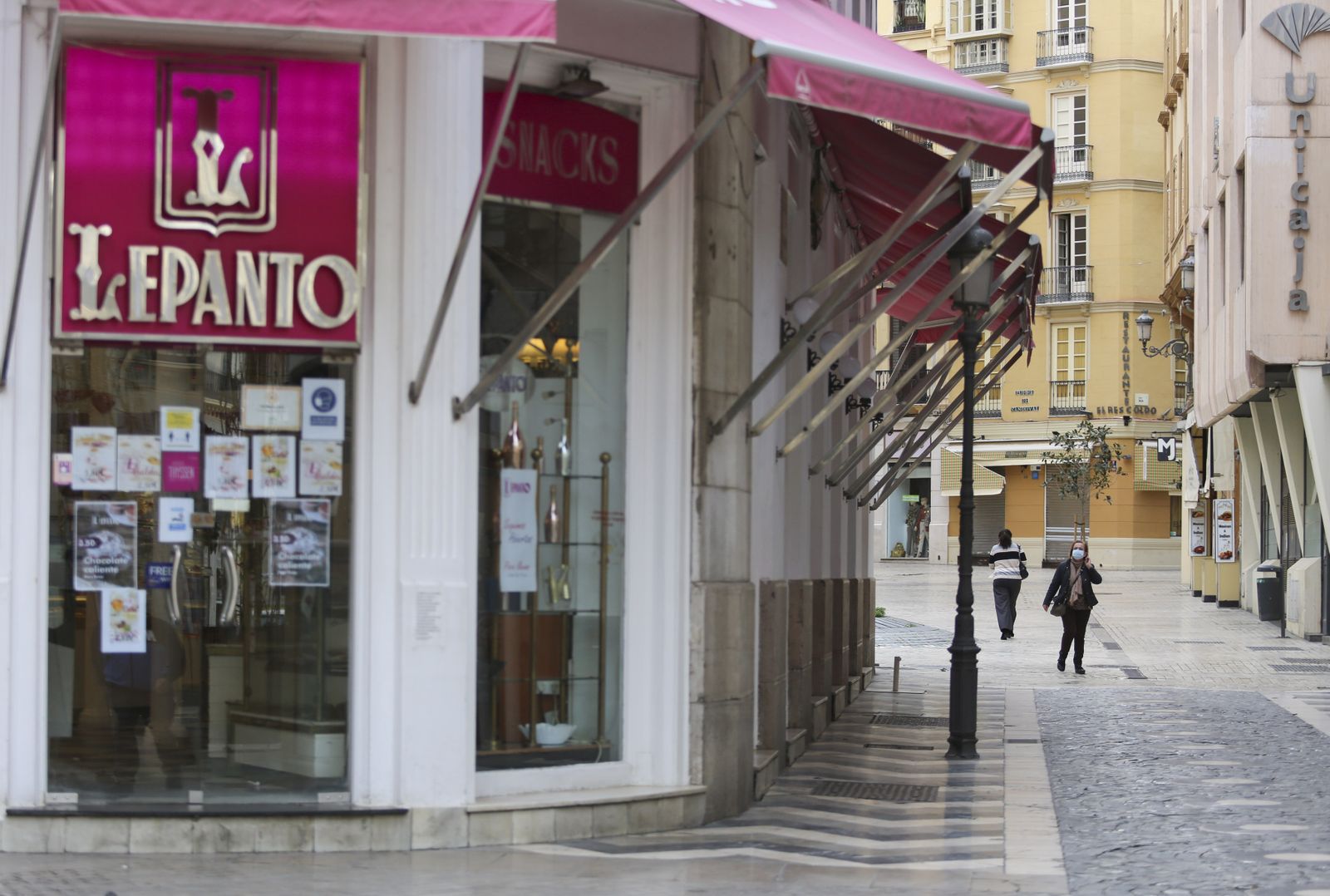 Málaga capital vive el primer día de su nuevo cierre