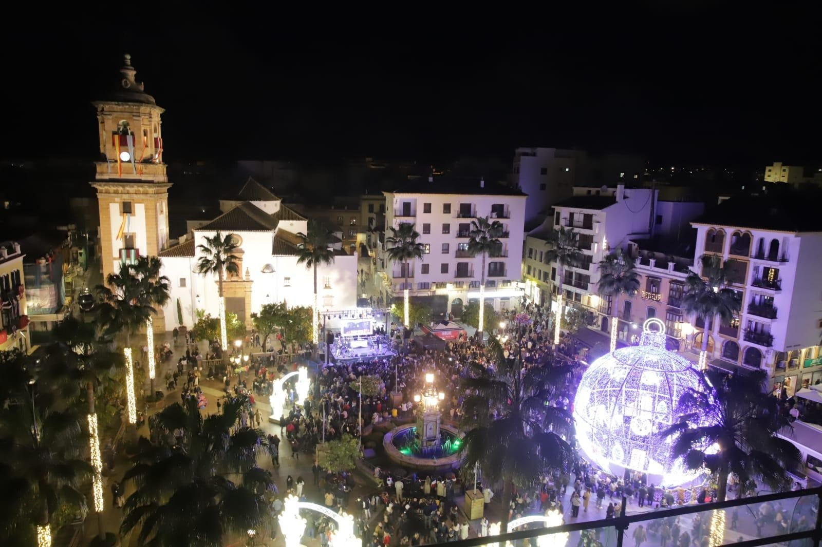El encendido del alumbrado de Navidad en la Plaza Alta de Algeciras.