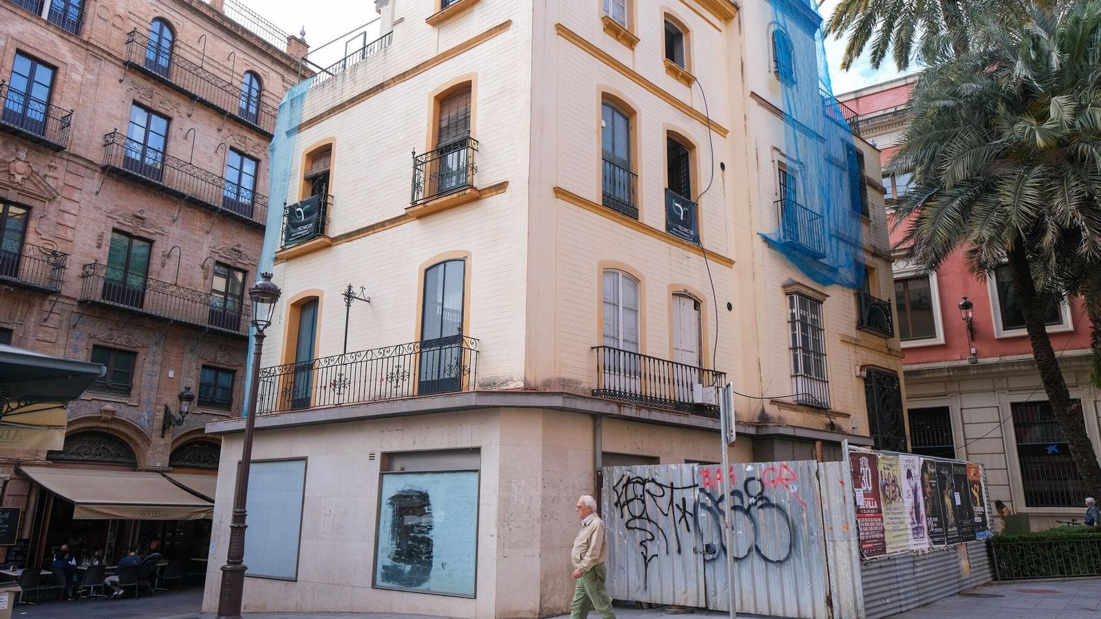 Vista del inmueble desde la calle Entrecárceles.