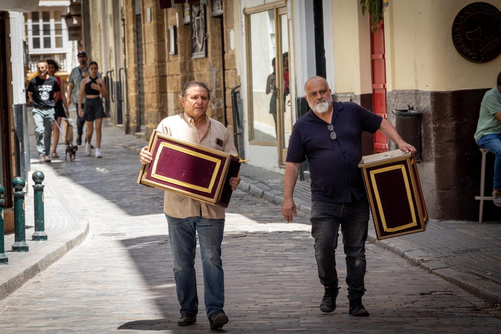 Imágenes de los preparativos para el Corpus en Cádiz