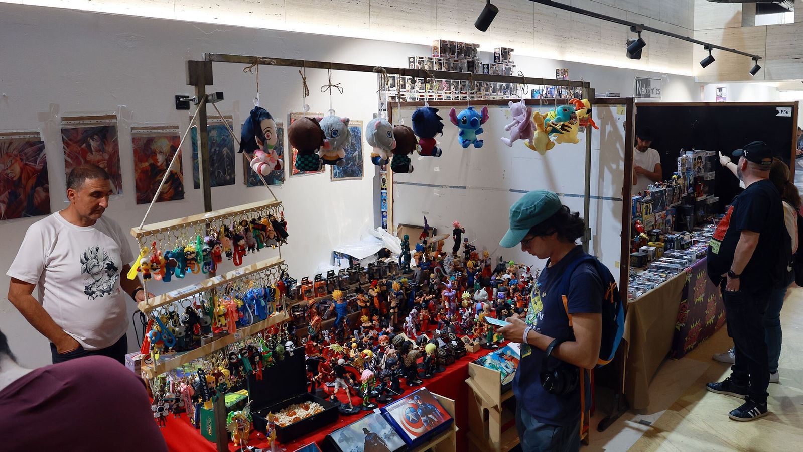 Uno de los stand de compra del Chocómic de Huelva.