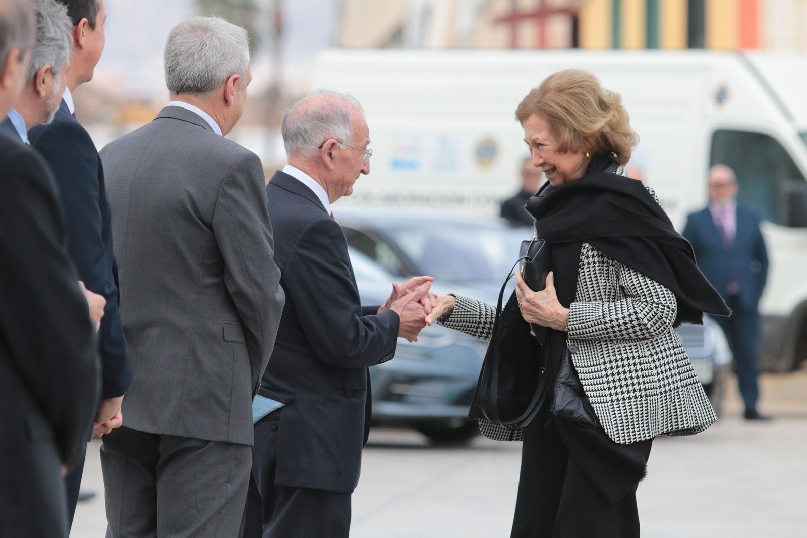 La Reina Sofía visita el Banco de Alimentos de Almería