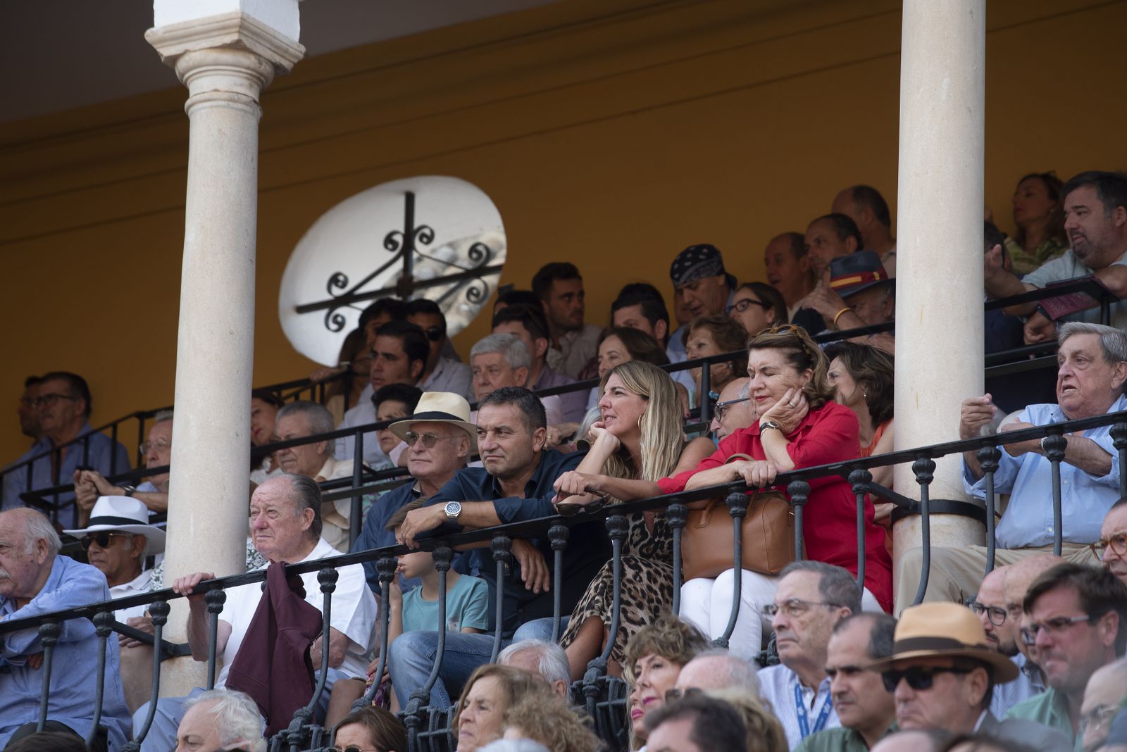 Búscate en la tercera corrida de toros de la Feria de San Miguel de Sevilla