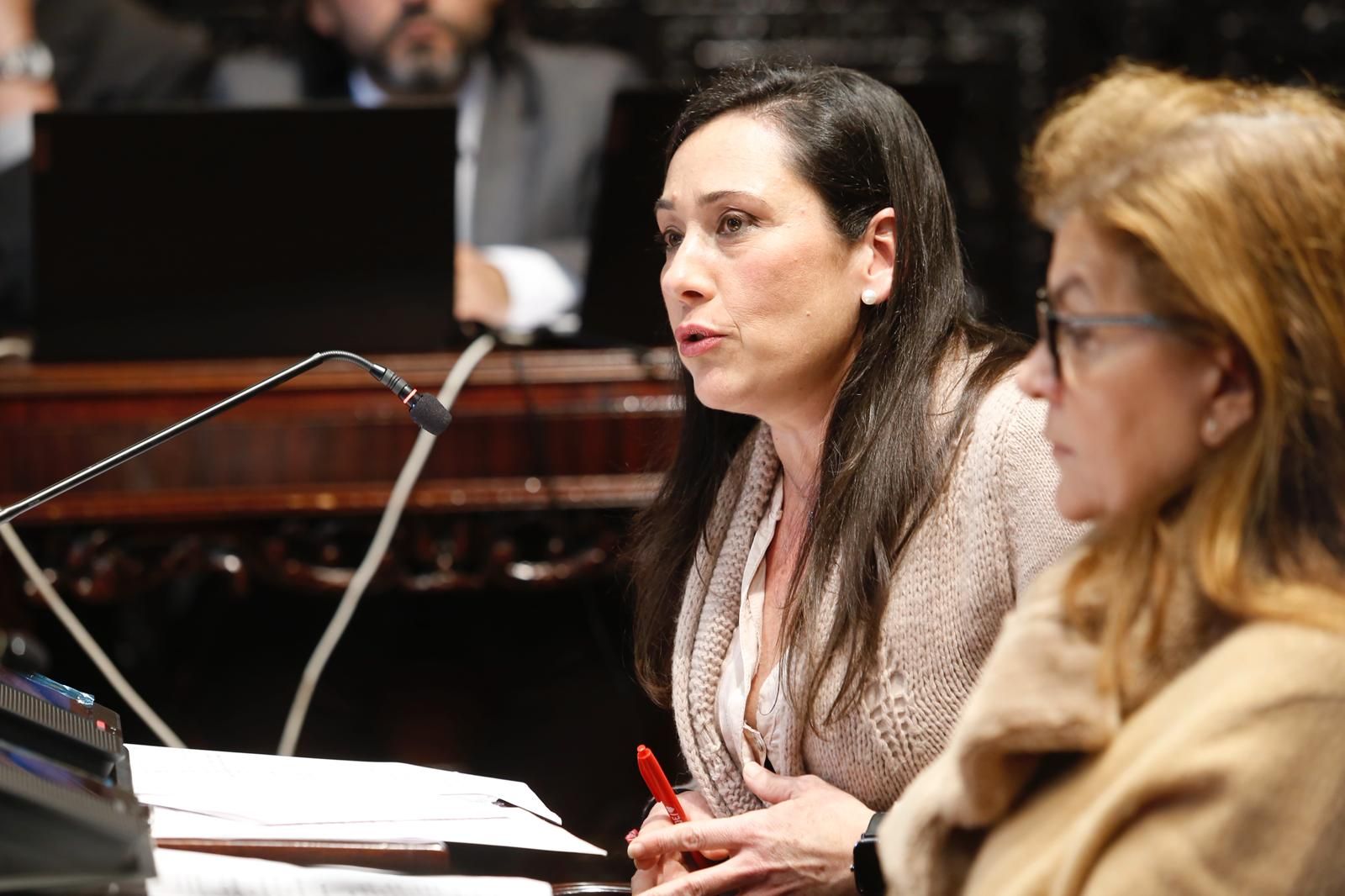 Intervención de la portavoz socialista, Rocío Arrabal, durante el Pleno de este viernes para hablar sobre la transformación del antiguo Asilo de San José.