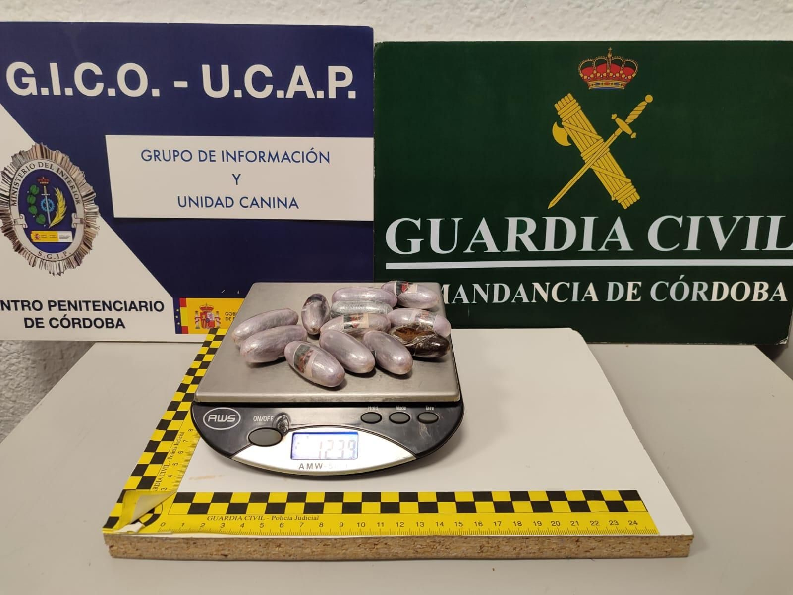 Droga incautada por la Guardia Civil.