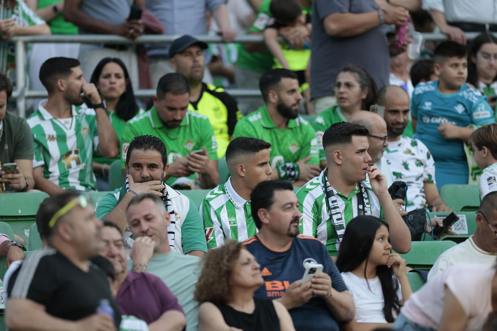 Búscate en las fotos del Betis - Valencia