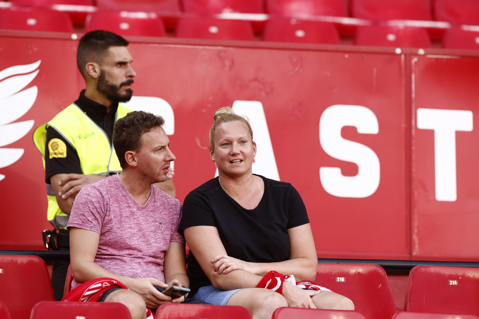 Búscate en las fotos del Sevilla-Valencia