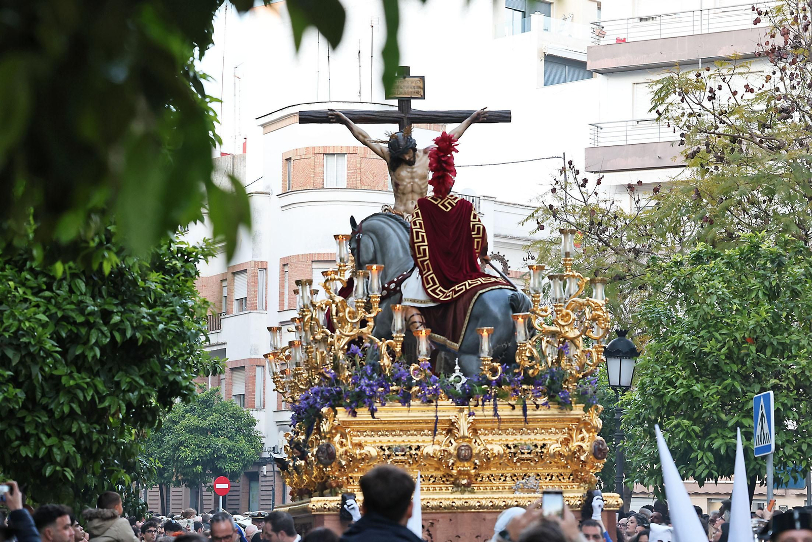 Martes Santo en Huelva: Imágenes de la Hermandad de La Lanzada