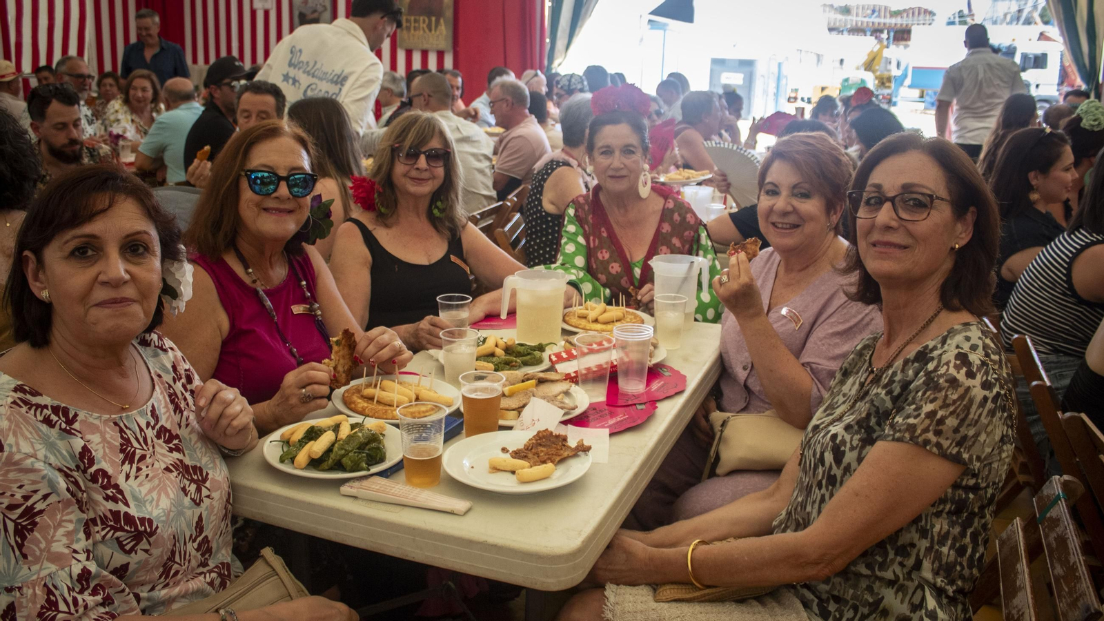 Búscate en las imágenes del viernes en la feria de Puerto Real