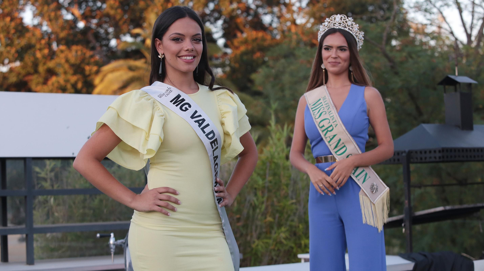 Miss Grand Valdelagrana: Violeta Pecci Las aspirantes a Miss Grand Cádiz 2021 reciben sus bandas en el Hontoria