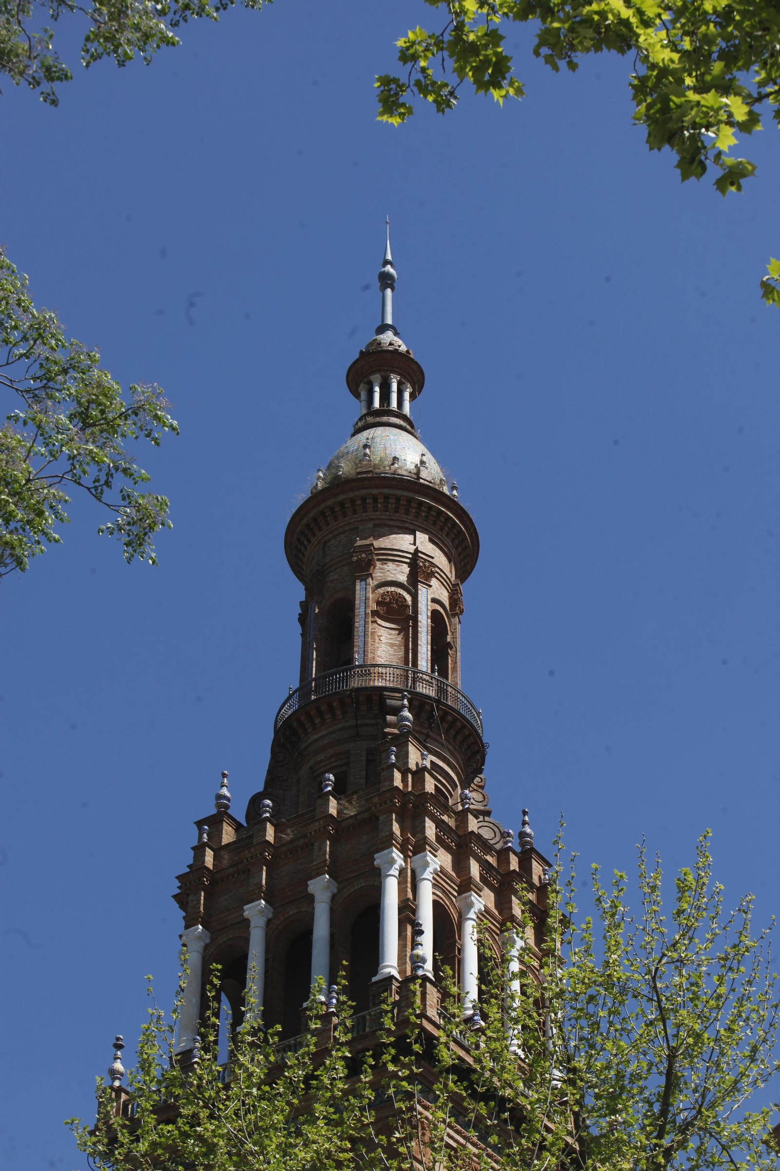 Torre Sur de la Plaza de España