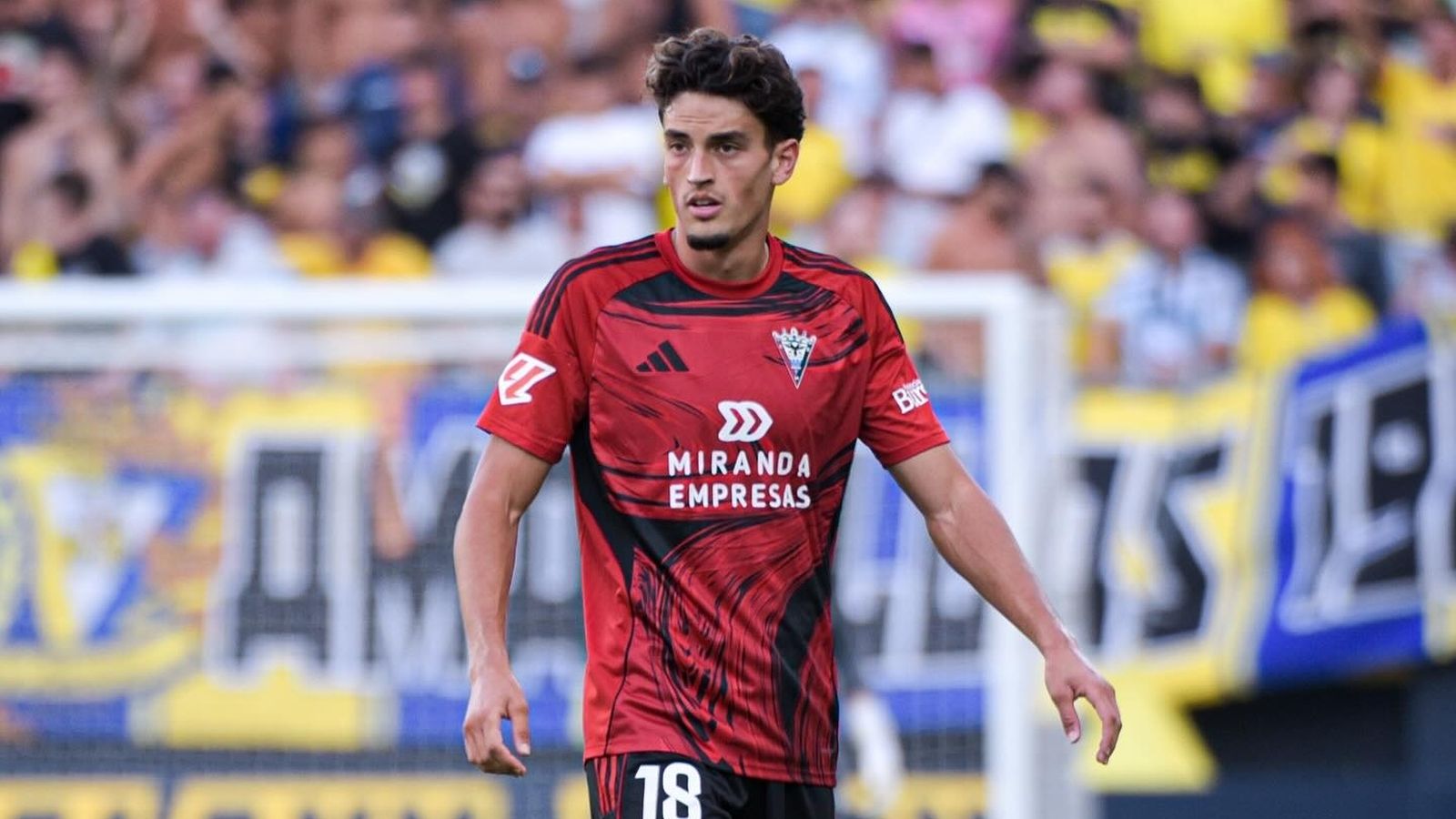 Isma Barea, en un partido con el Mirandés.